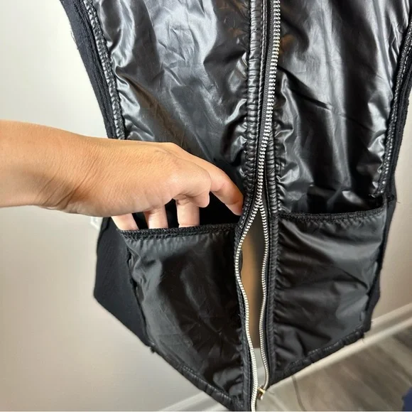 Chico’s Collection Black Quilted Faux Leather Vest Size 2 Sleek & Chic - Picture 11 of 12